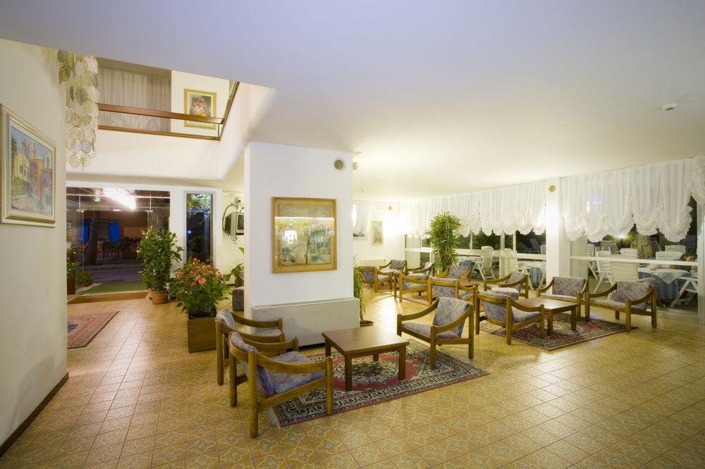 Hotel Metropol カオルレ エクステリア 写真