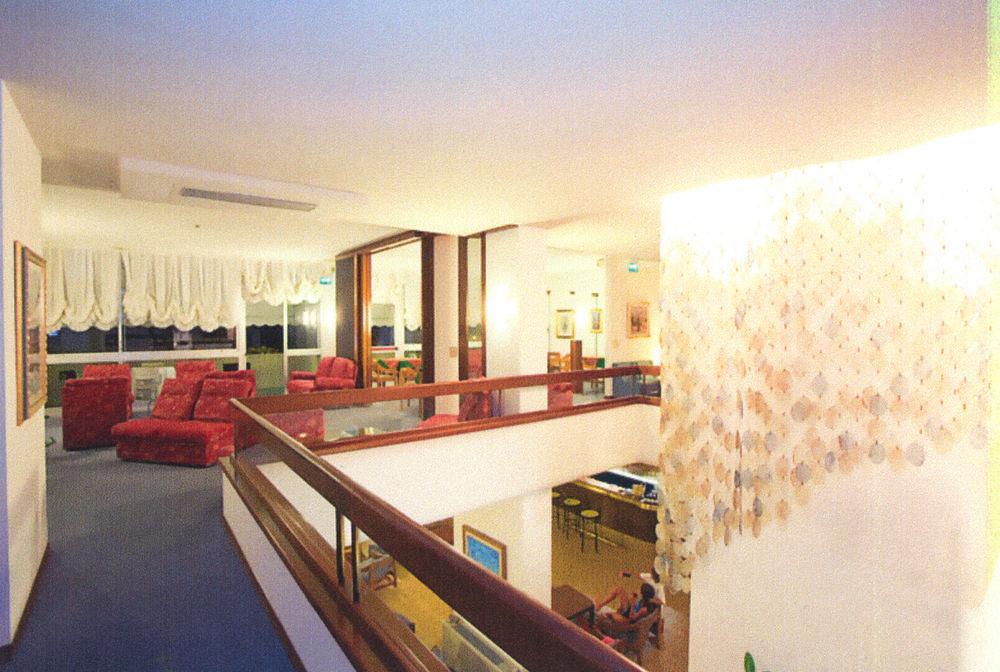 Hotel Metropol カオルレ エクステリア 写真