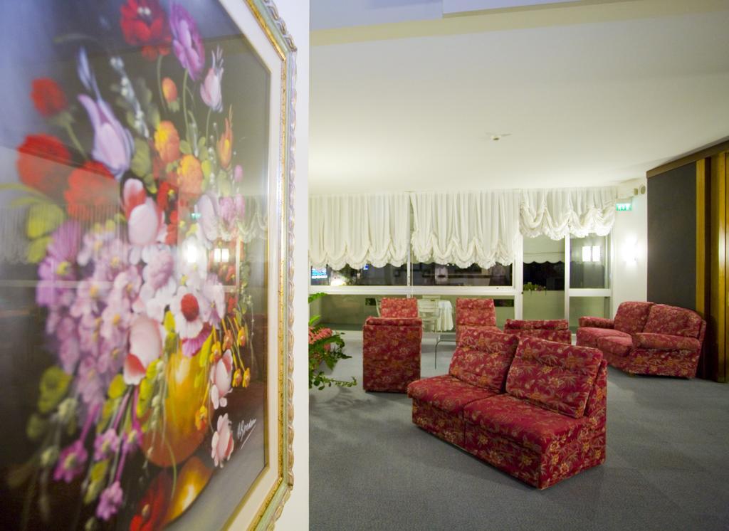 Hotel Metropol カオルレ エクステリア 写真