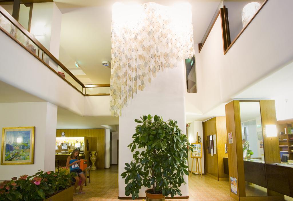 Hotel Metropol カオルレ エクステリア 写真