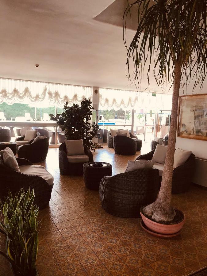 Hotel Metropol カオルレ エクステリア 写真