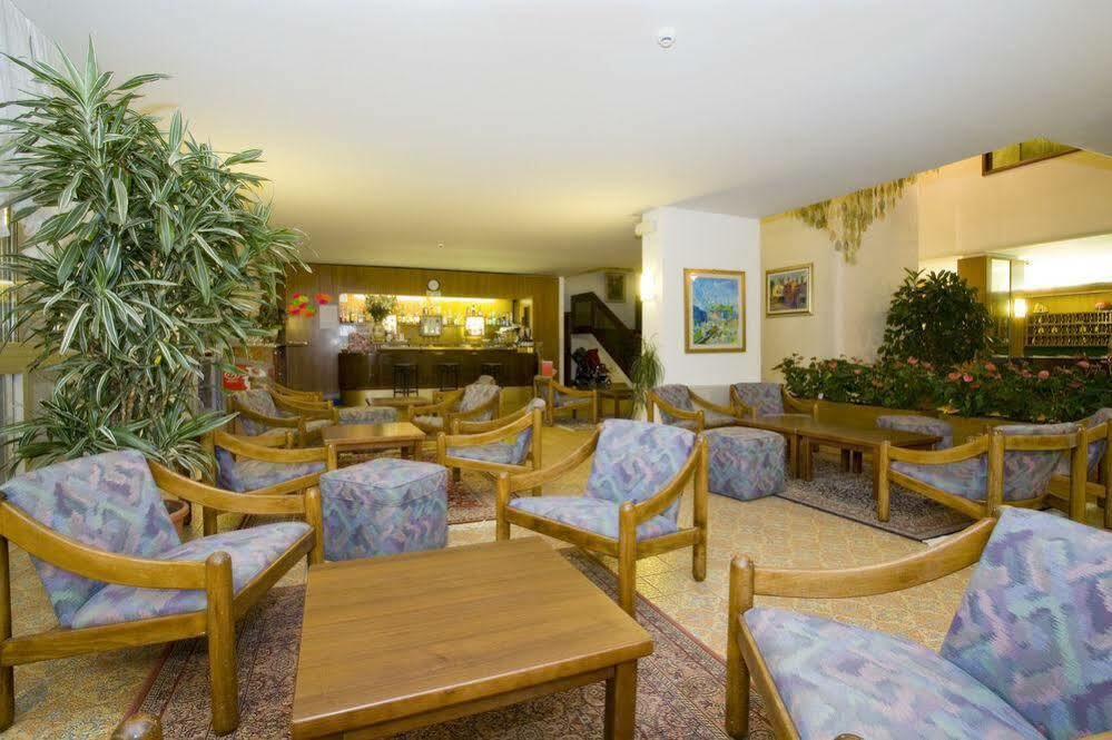 Hotel Metropol カオルレ エクステリア 写真